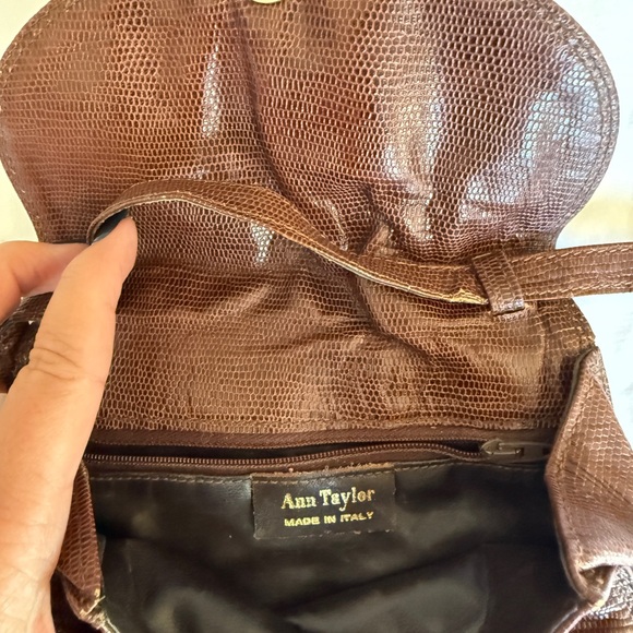 Ann Taylor Vintage Italian Brown Lizard Embossed Leather Crossbody Bag - Picture 5 of 9